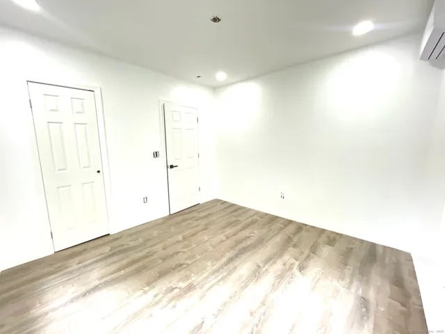 $2,250 | 32 Lester Street, Unit 2, Ansonia, CT 06401