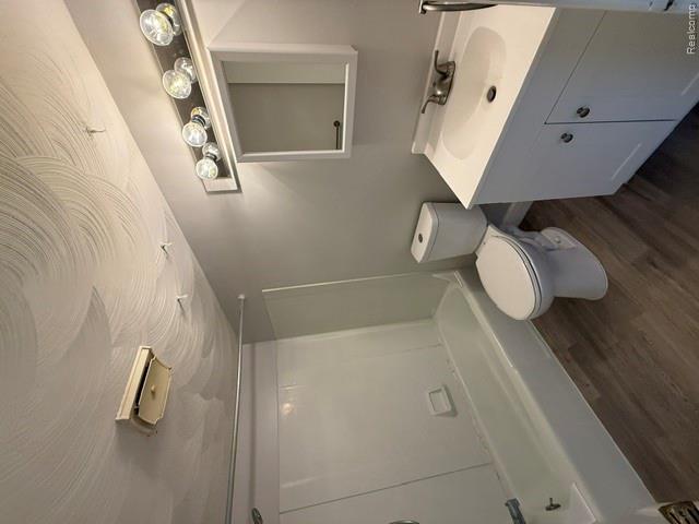 208 West Lansing Road, Unit 8 Potterville, MI 48876 - Photo 11 of 15 Bathroom