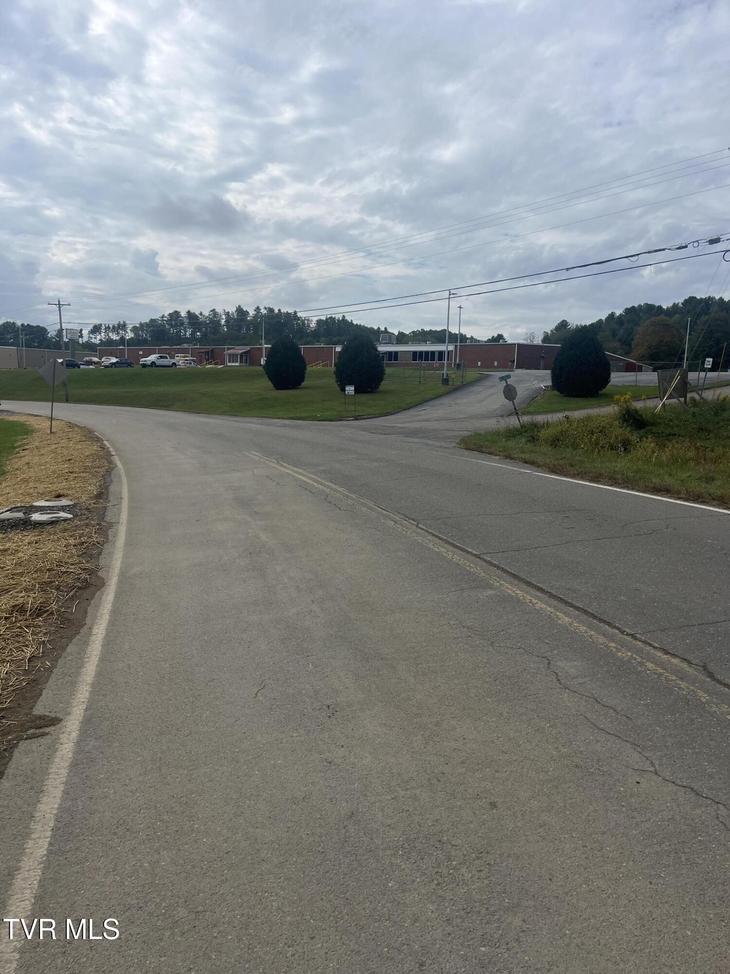 Tbd Cold Springs Road, Unit 4 Mountain City, TN 37683 - Photo 5 of 6 (Upload-from-mobile-1758988705)IMG_1890