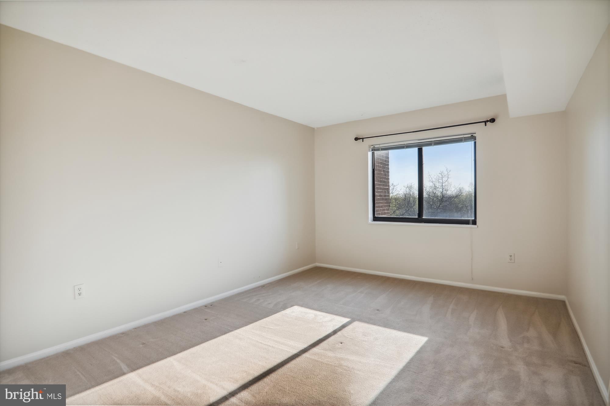 15107 Interlachen Drive, Unit 2916 Silver Spring, MD 20906 - Photo 14 of 30 Bedroom