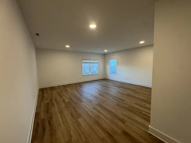 $2,675 | 700 North Dupont Avenue, Unit 321, Madison, TN 37115