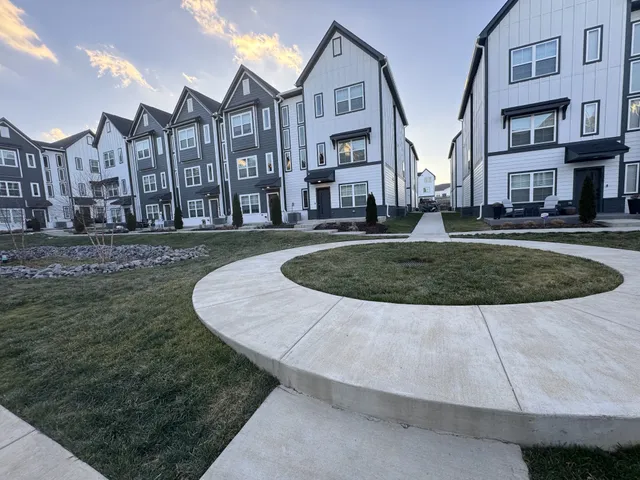 $2,675 | 700 North Dupont Avenue, Unit 321, Madison, TN 37115