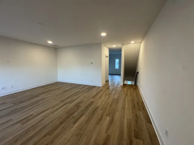 $2,675 | 700 North Dupont Avenue, Unit 321, Madison, TN 37115