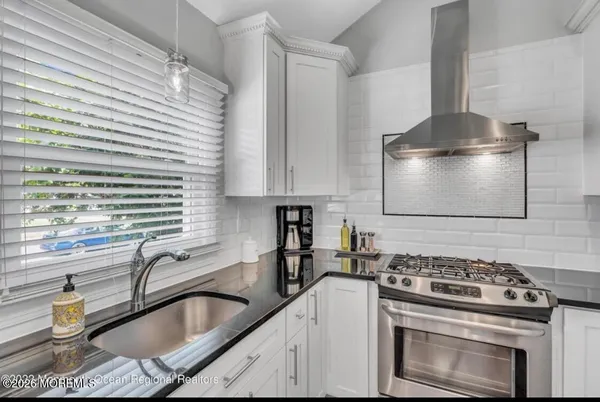 $4,425 | 35 Arno Street, Oakhurst, NJ 07755