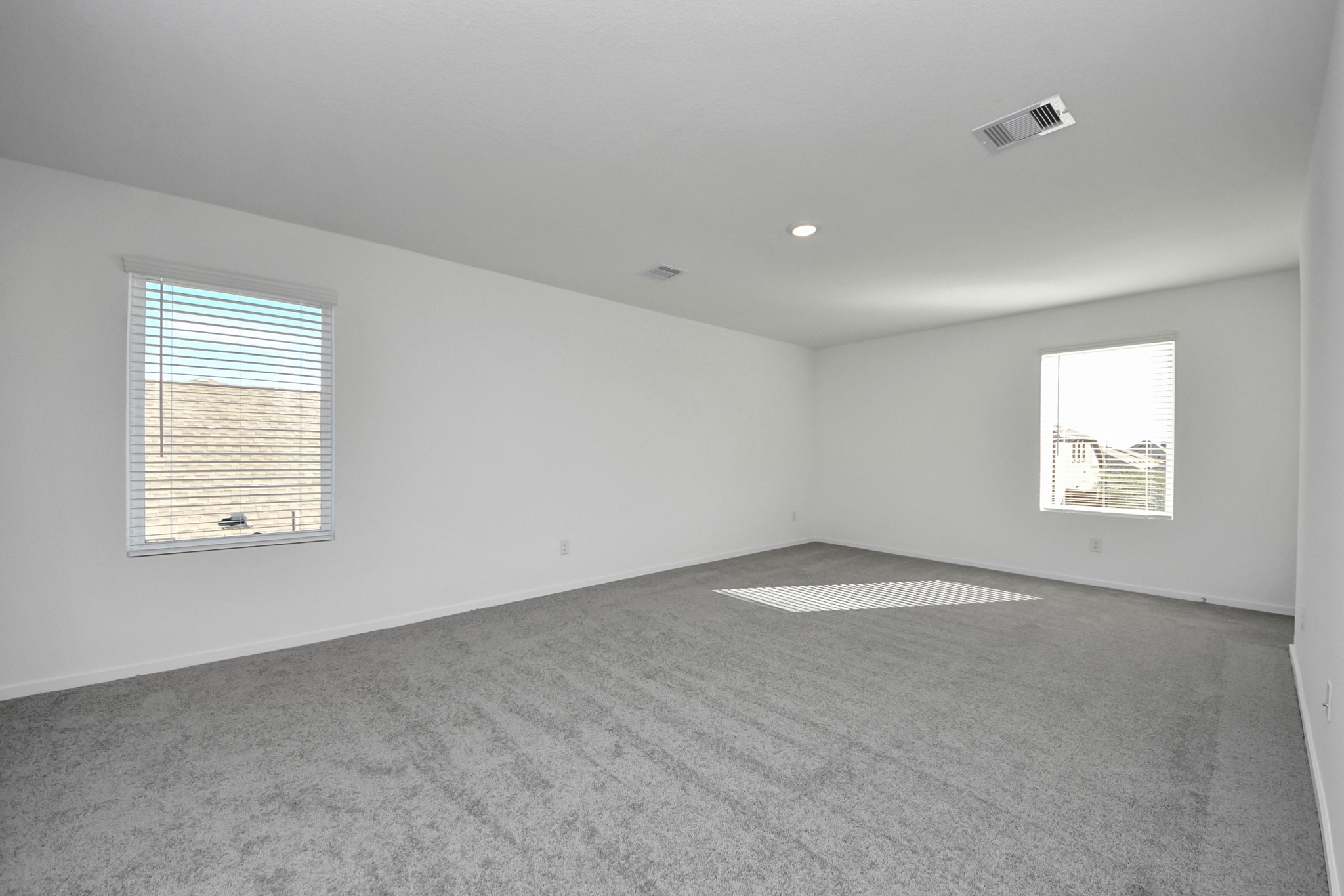 2523 Night Emerald Drive Rosharon, TX 77583 - Photo 20 of 42 an empty room with windows