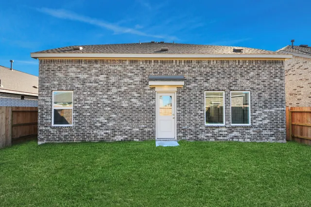 $2,400 | 2523 Night Emerald Drive, Rosharon, TX 77583