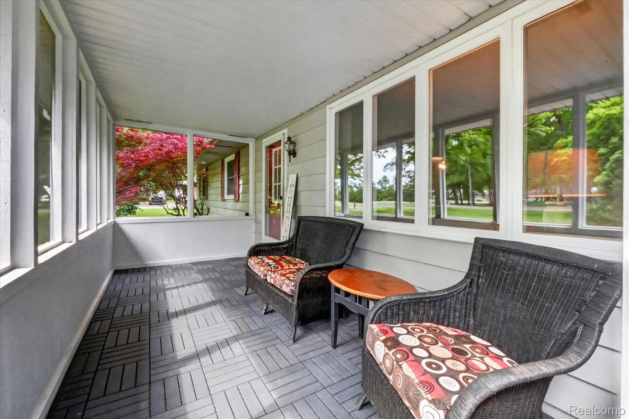 2083 Wells Road Dundee, MI 48131 - Photo 7 of 54 07-2083-Wells-Rd-Dundee-MI-48131-WindowStill.jpg