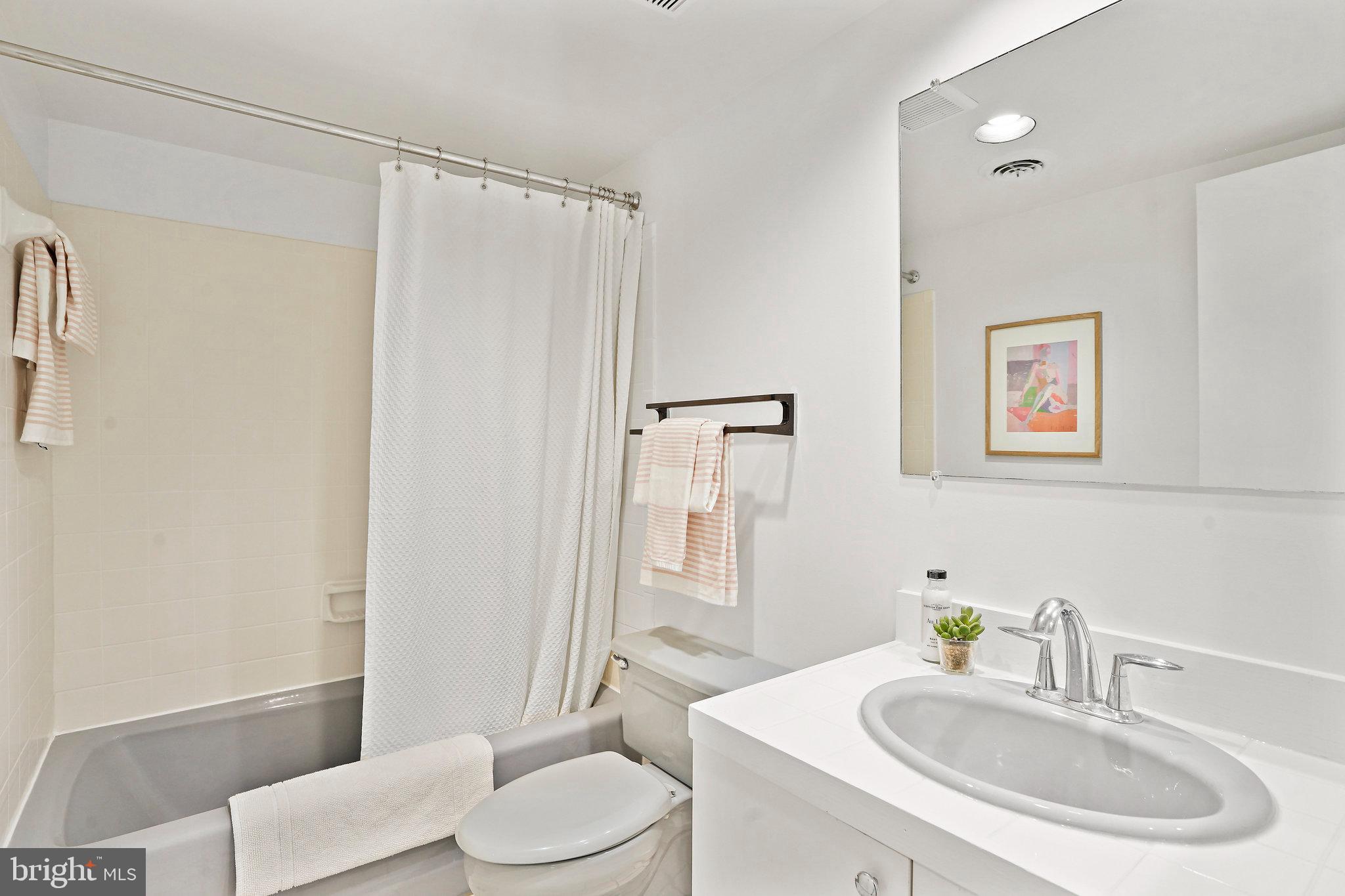 141 12th Street Northeast, Unit 17 Washington, DC 20002 - Photo 8 of 18