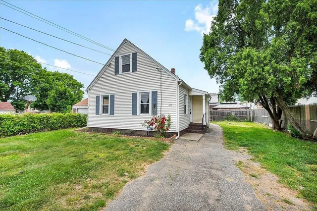 $339,000 | 182 Trumbull Avenue, Bridgeport, CT 06606