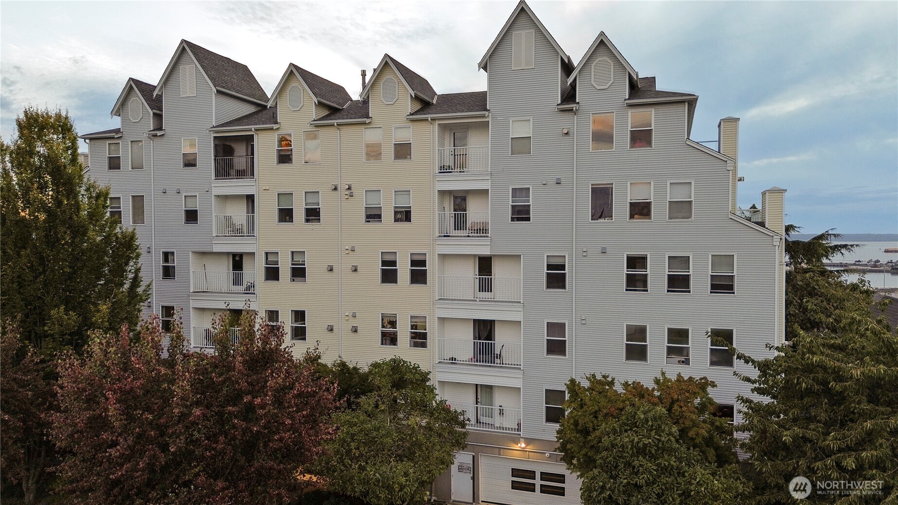 2522 Rucker Avenue, Unit 408 Everett, WA 98201 - Photo 40 of 40 Gallery Image 40
