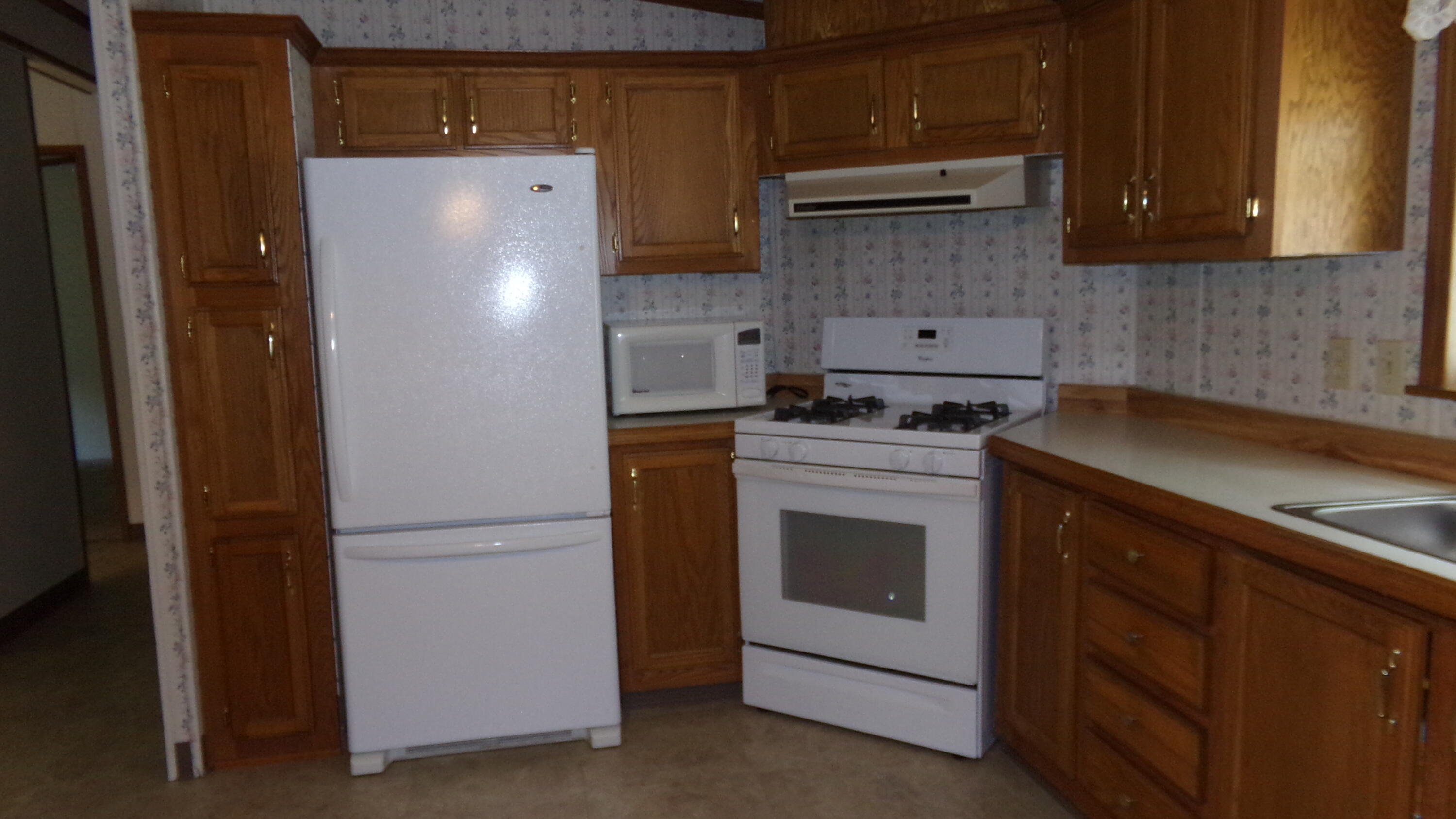 N1619 Fox Ridge Trail Menominee, WI 54135 - Photo 34 of 40 Kitchen