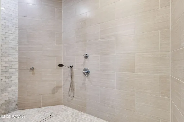 $1,199,999 | 101 Birdwatch Lane, Lafayette, LA 70508