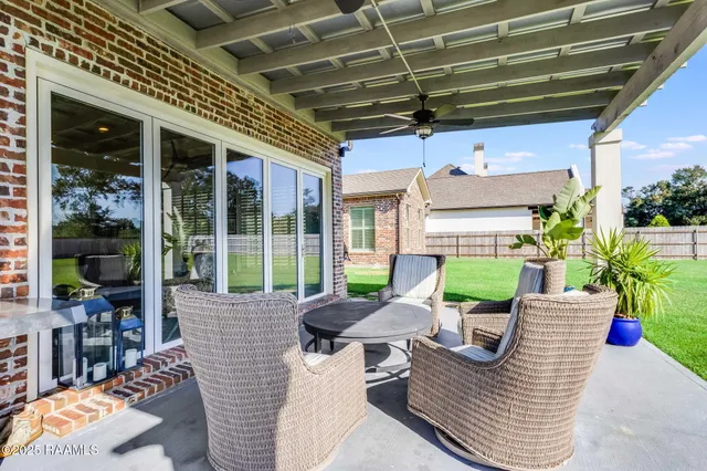 $1,199,999 | 101 Birdwatch Lane, Lafayette, LA 70508