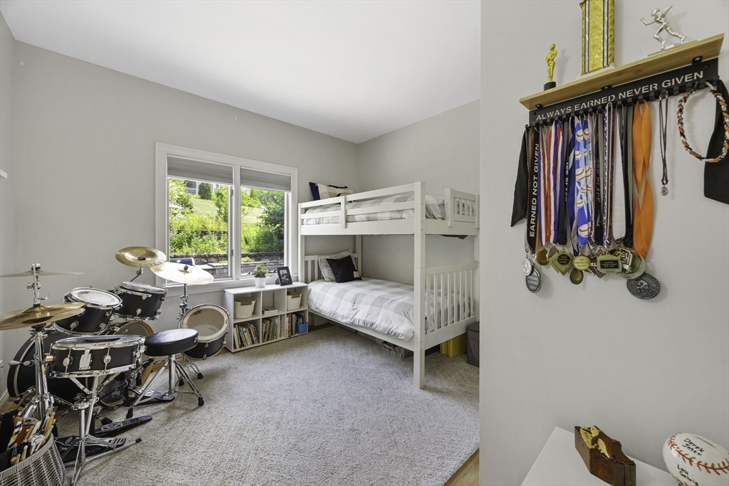 27 Spring Hill Road Belchertown, MA 01007 - Photo 32 of 42