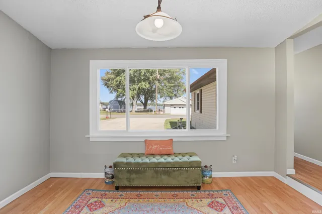 $359,000 | 7760 South 140 East, Wolcottville, IN 46795