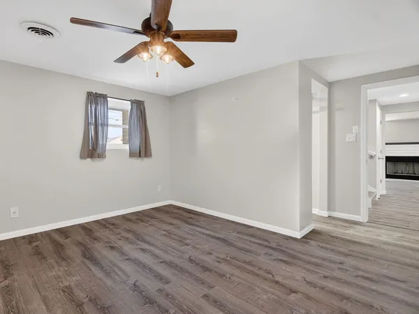 $340,000 | 105 West Oak Street, Coal City, IL 60416