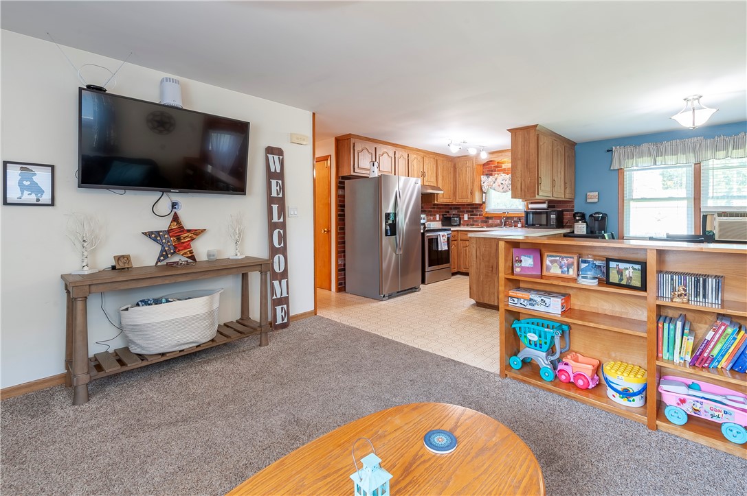 182 Getchell Avenue Woonsocket, RI 02895 - Photo 9 of 18