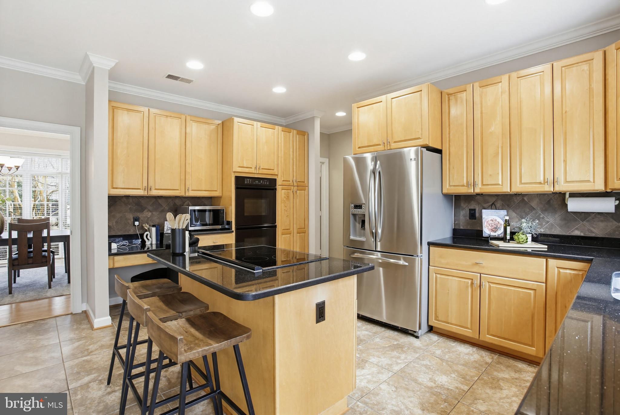 11316 Bright Pond Lane Reston, VA 20194 - Photo 16 of 48 Neutral cabinetry