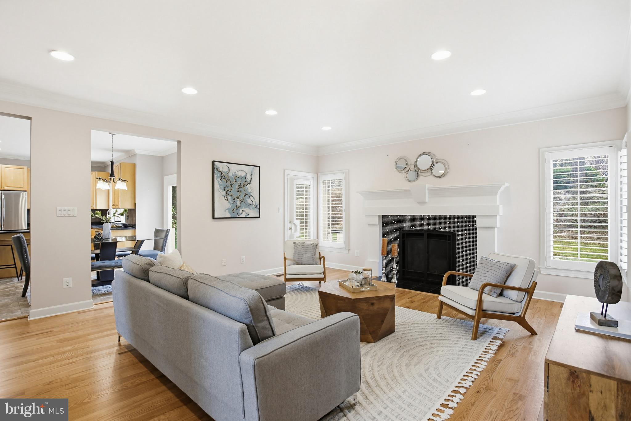 11316 Bright Pond Lane Reston, VA 20194 - Photo 10 of 48 Over-sized family room