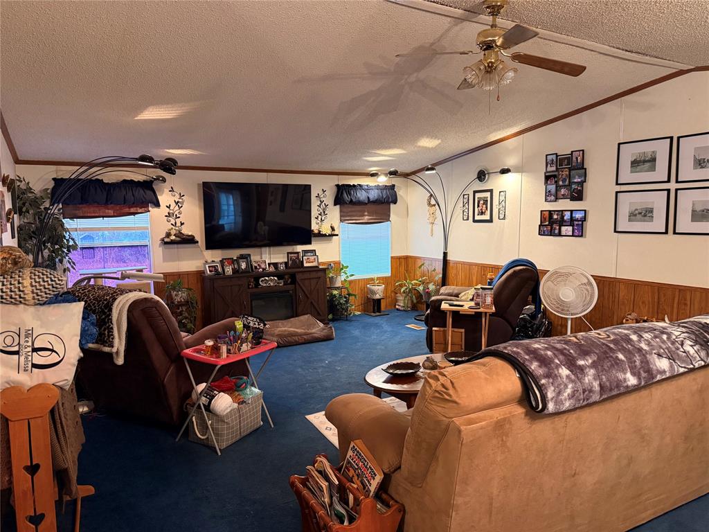 383 Randall Avenue Jefferson, TX 75657 - Photo 5 of 18