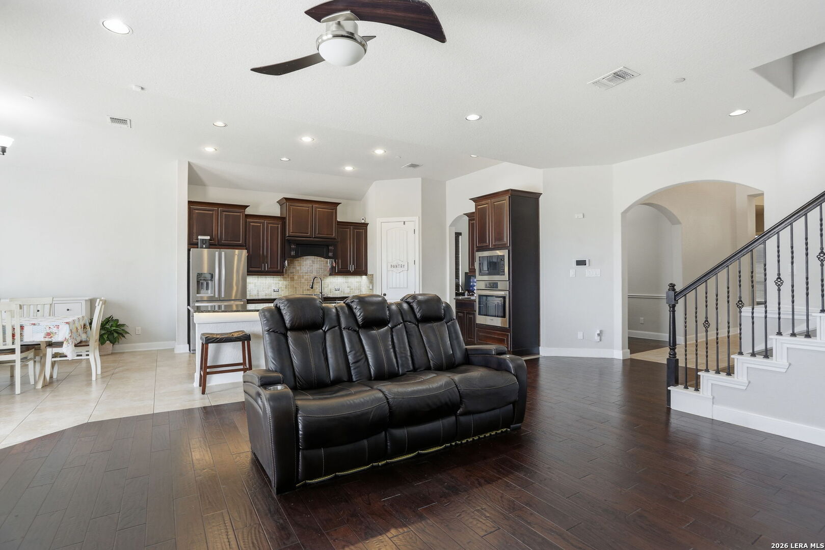 6014 Dewdrop Lane Converse, TX 78109 - Photo 14 of 51