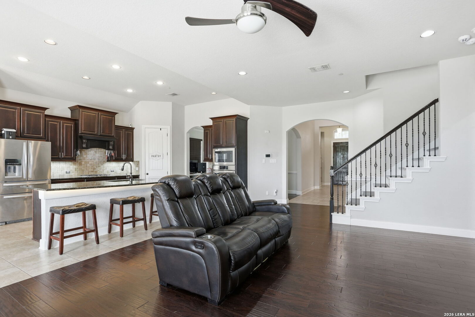 6014 Dewdrop Lane Converse, TX 78109 - Photo 15 of 51