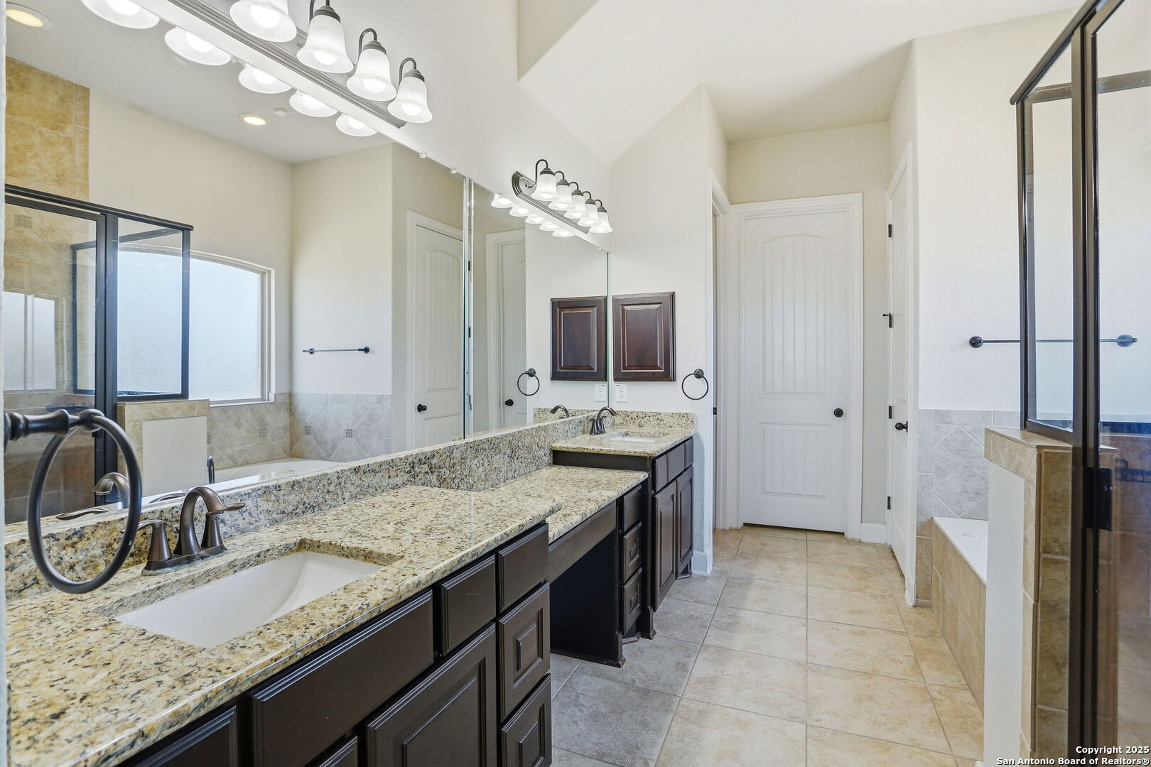 6014 Dewdrop Lane Converse, TX 78109 - Photo 22 of 51