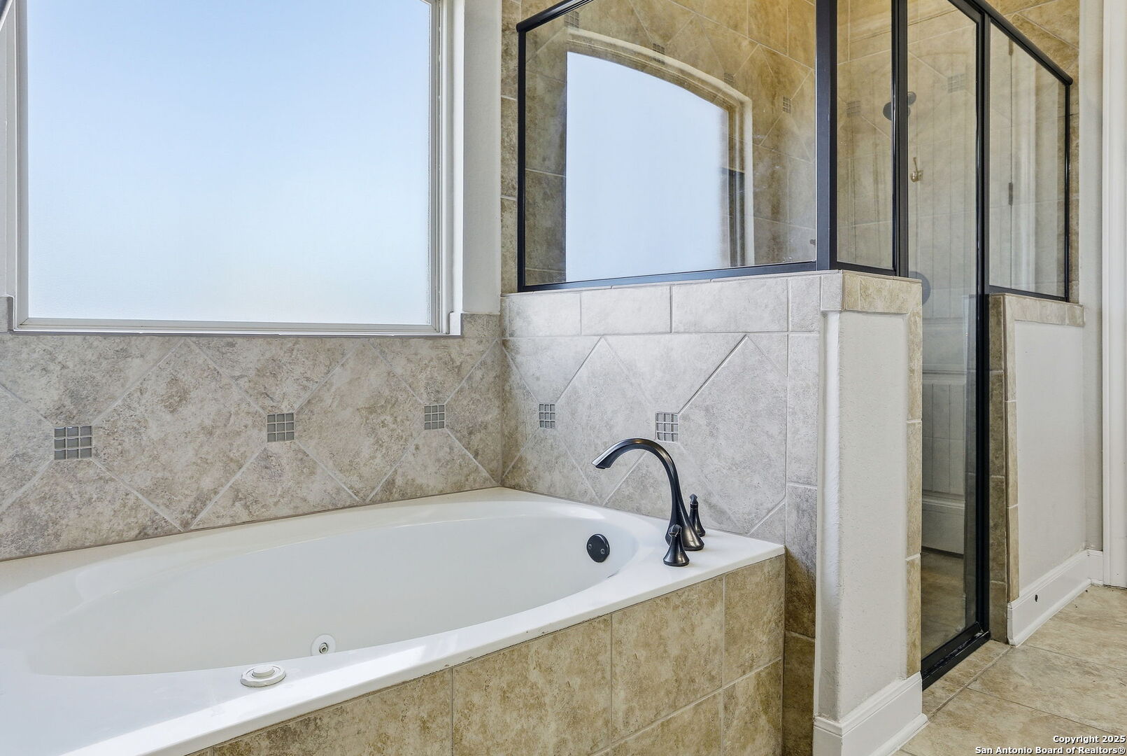 6014 Dewdrop Lane Converse, TX 78109 - Photo 23 of 51