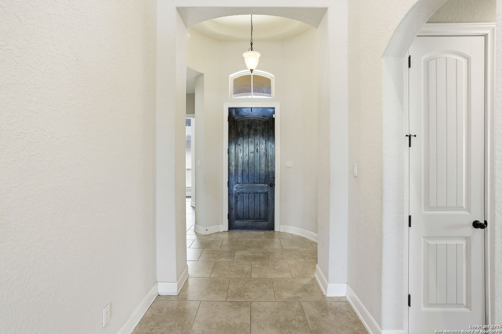 6014 Dewdrop Lane Converse, TX 78109 - Photo 7 of 51