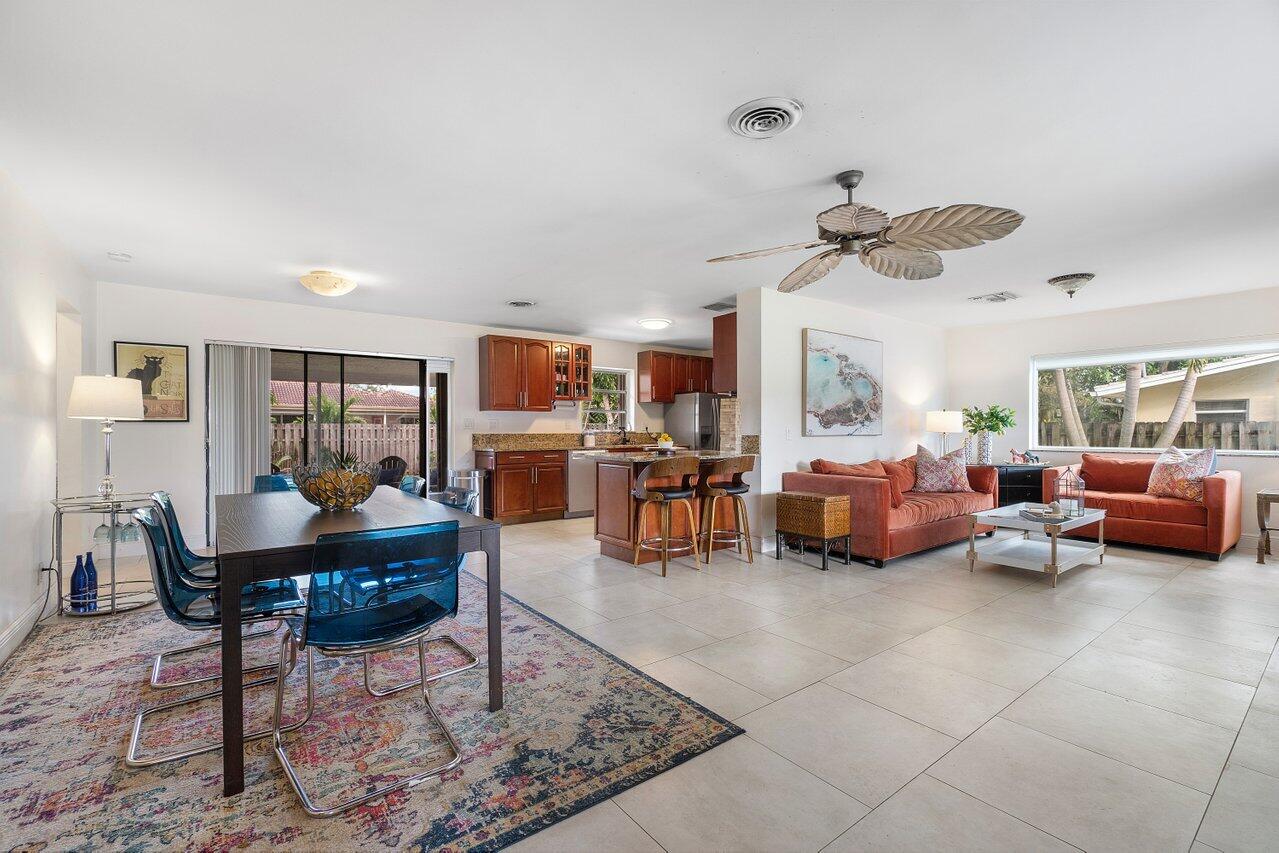 1069 West Camino Real Boca Raton, FL 33486 - Photo 7 of 21 Kitchen/Dining romm/ Living Room