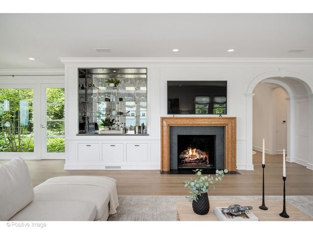 $5,995,000 | 55 Prospect Avenue, Highland Park, IL 60035