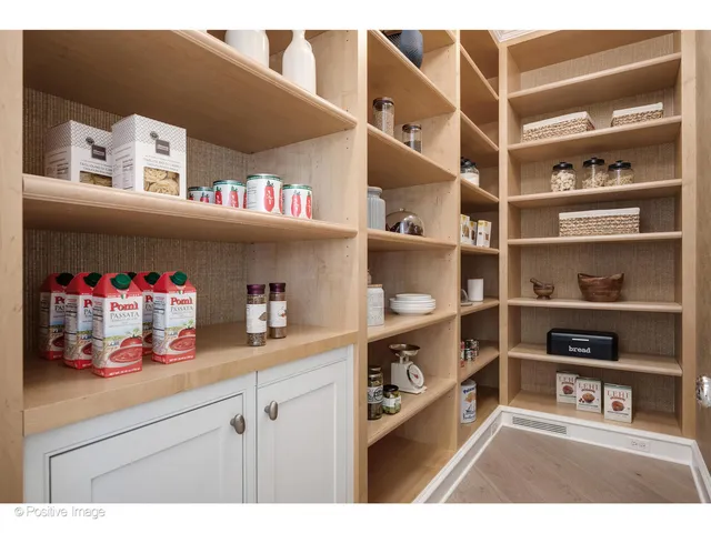 $5,995,000 | 55 Prospect Avenue, Highland Park, IL 60035