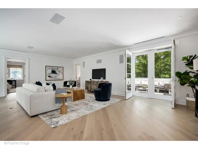 $5,995,000 | 55 Prospect Avenue, Highland Park, IL 60035