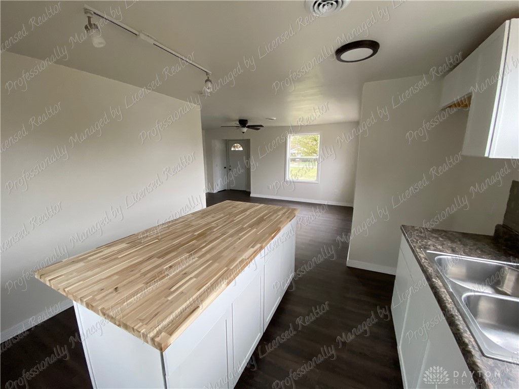 1552 Sunset Avenue Springfield, OH 45505 - Photo 9 of 19