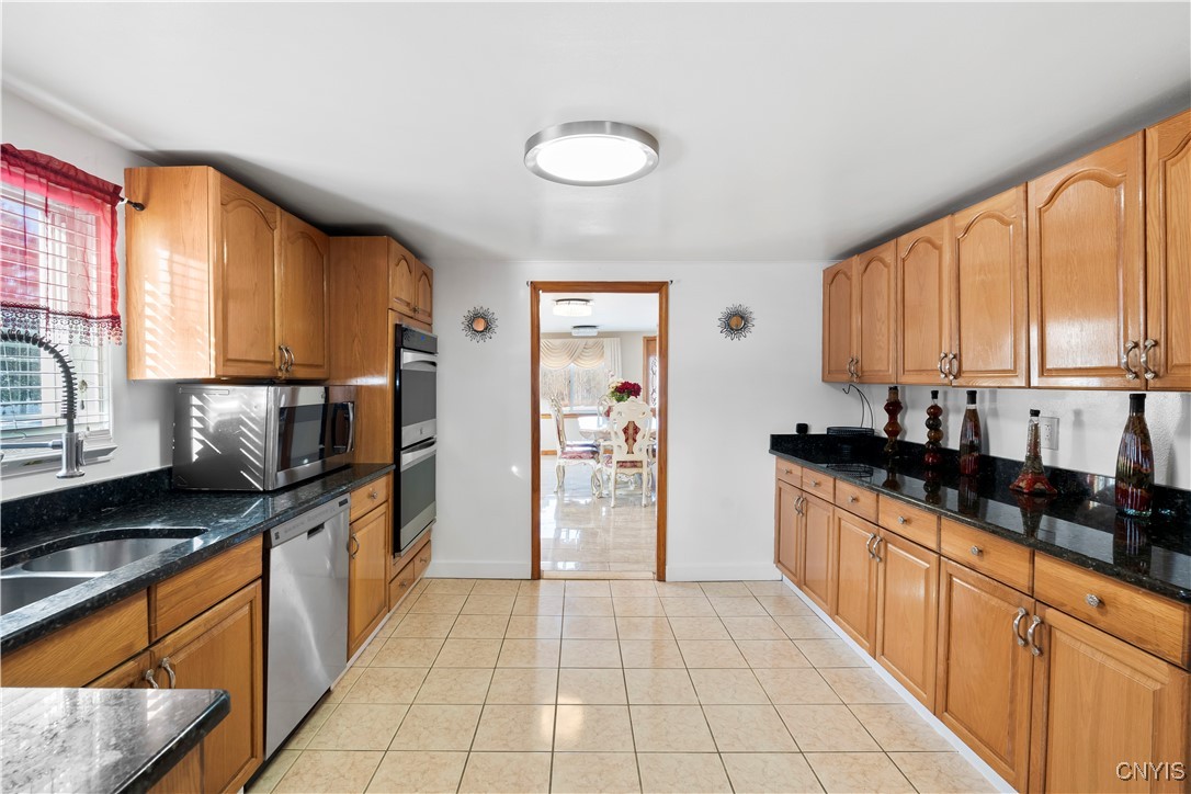 3302 Stiles Road Van Buren, NY 13209 - Photo 7 of 49 Kitchen