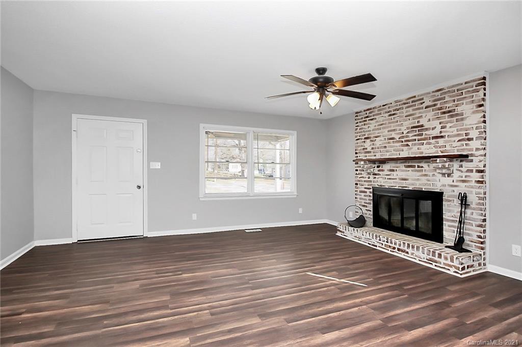 600 Blacksnake Road Stanley, NC 28164 - Photo 4 of 12