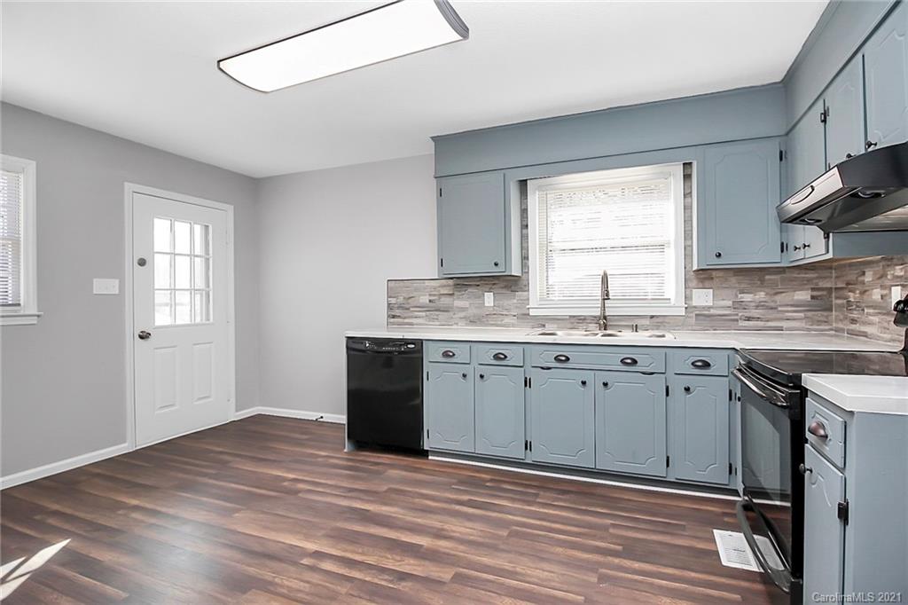 600 Blacksnake Road Stanley, NC 28164 - Photo 5 of 12