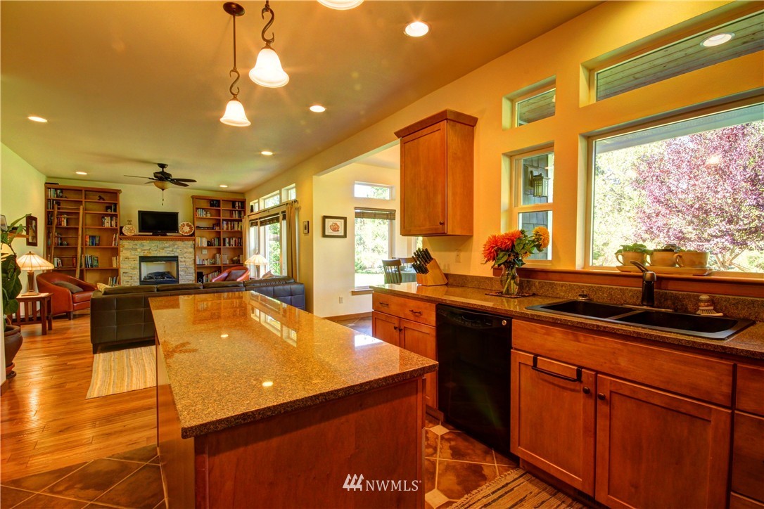 5111 Roney Road Bow, WA 98232 - Photo 8 of 25 Gallery Image 8