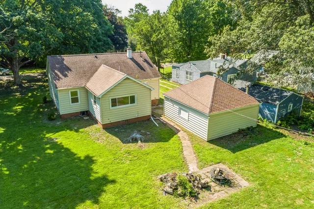 $185,000 | 406 South 4th Street, St. Joseph, IL 61873