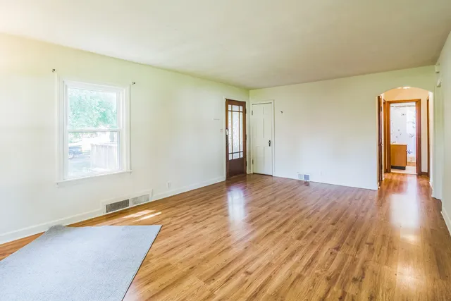 $185,000 | 406 South 4th Street, St. Joseph, IL 61873