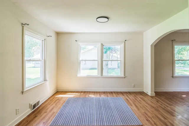 $185,000 | 406 South 4th Street, St. Joseph, IL 61873