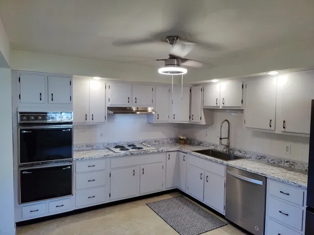 $185,000 | 406 South 4th Street, St. Joseph, IL 61873