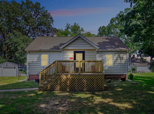 $185,000 | 406 South 4th Street, St. Joseph, IL 61873