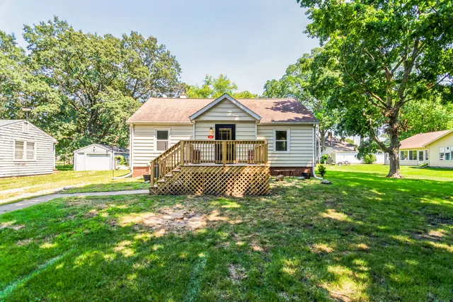 $185,000 | 406 South 4th Street, St. Joseph, IL 61873