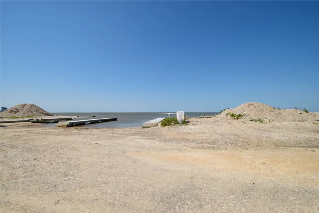 a view of a dry room with wooden floor