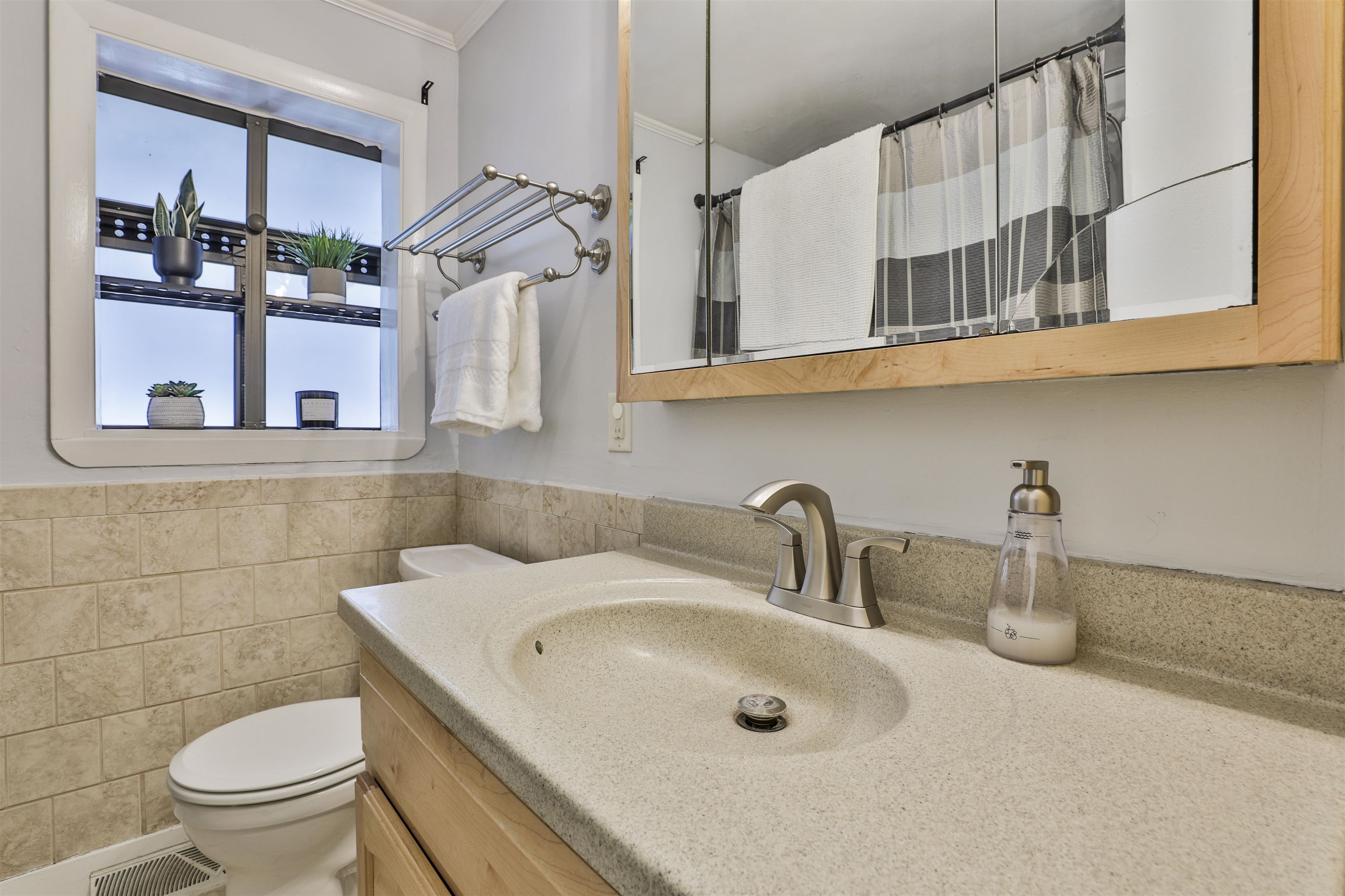 6 Crestview Terrace Stratham, NH 03885 - Photo 15 of 37