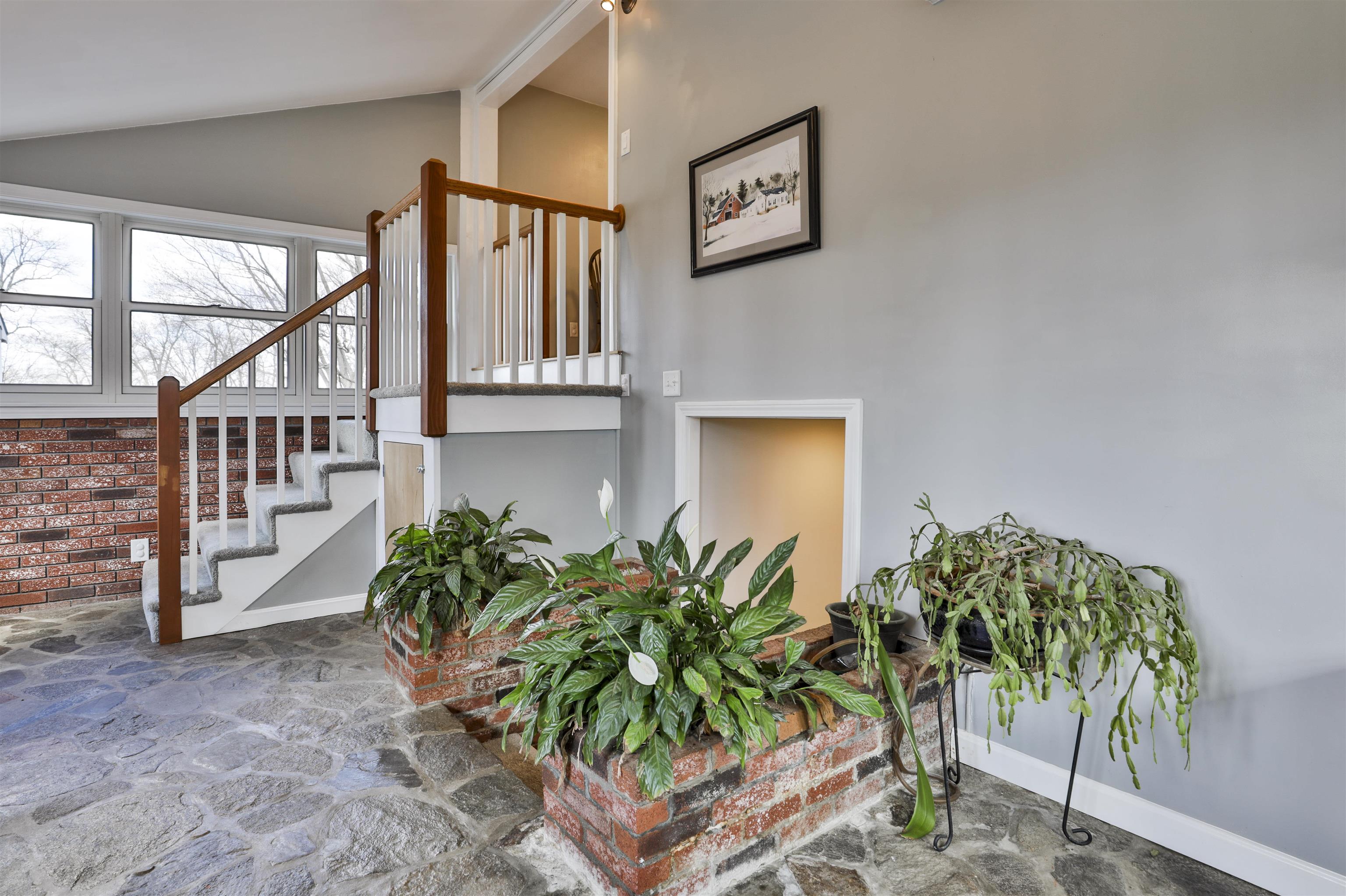 6 Crestview Terrace Stratham, NH 03885 - Photo 27 of 37