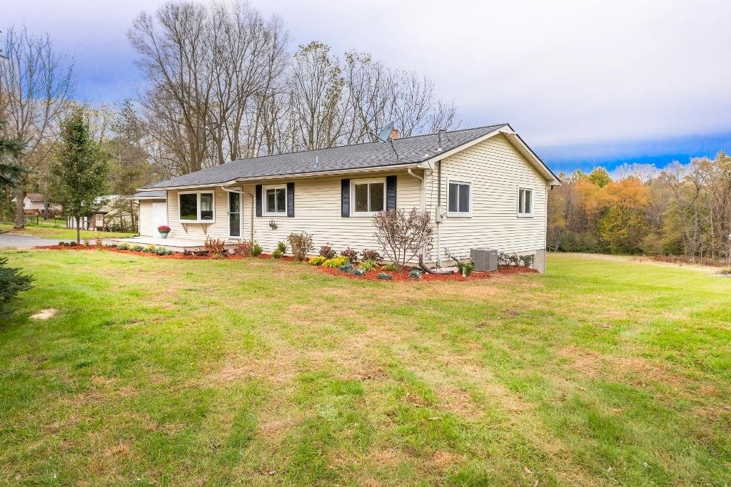 1790 Jewell Road Milan, MI 48160 - Photo 8 of 10 Photo 8