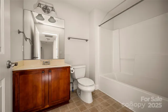 $231,500 | 20 Foxden Drive, Unit 301, Fletcher, NC 28732