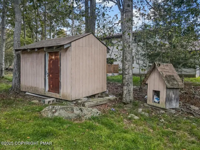 $2,600 | 7175 Mountain Drive, Tobyhanna, PA 18466